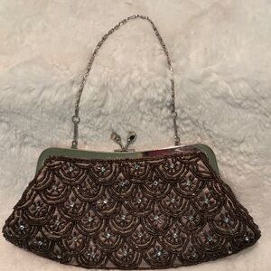 Vintage-Style Elegant Brown Beaded Clutch with KISS-Lock Closure